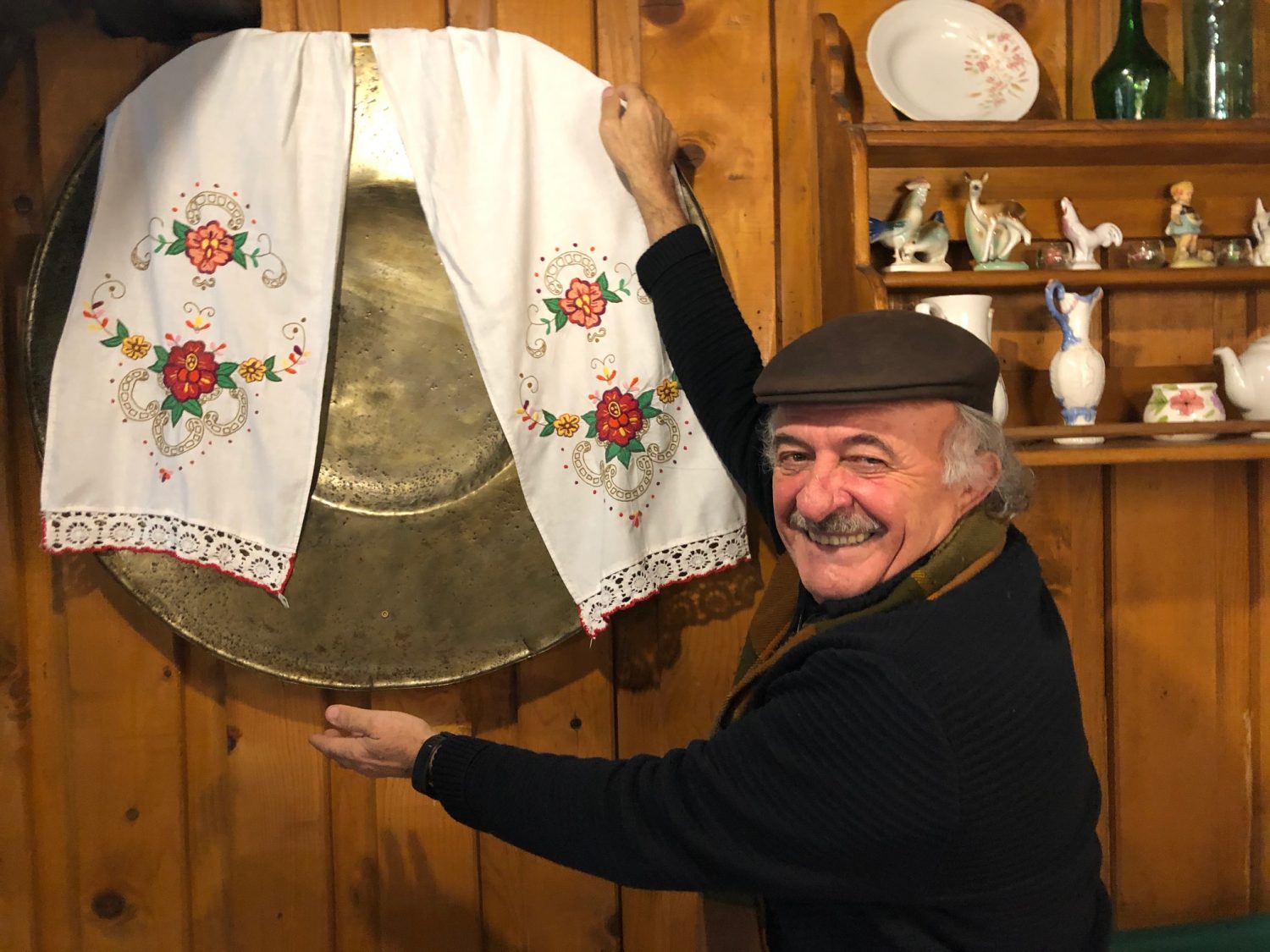 DRAGO KEZELE – Vino, kotlovina i jedan založeni BMW